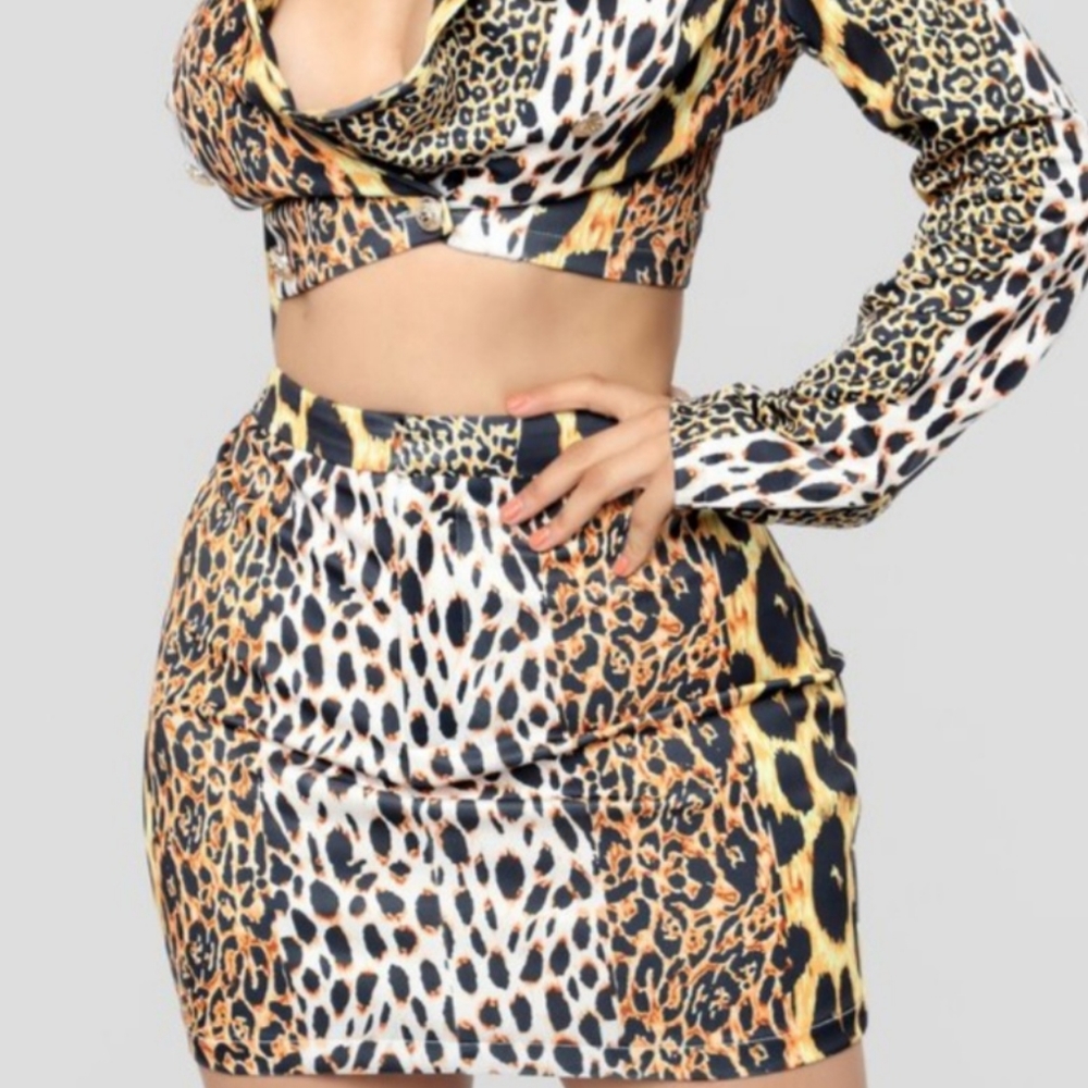 Two piece skirt set